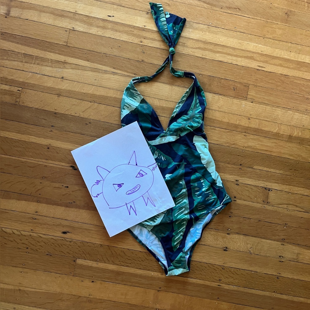 Princess Tam tam wear Lemonade deep v-neck halter matte botanical leaf swimsuit - Picture 5 of 6